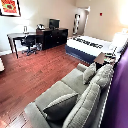 La Quinta By Wyndham Orlando Universal Area - Free Shuttle To Universal Exterior photo