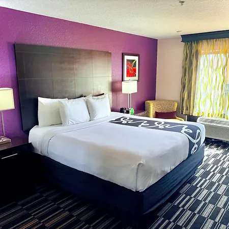 La Quinta By Wyndham Orlando Universal Area - Free Shuttle To Universal Exterior photo